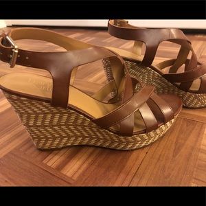 Franco Sarto wedges